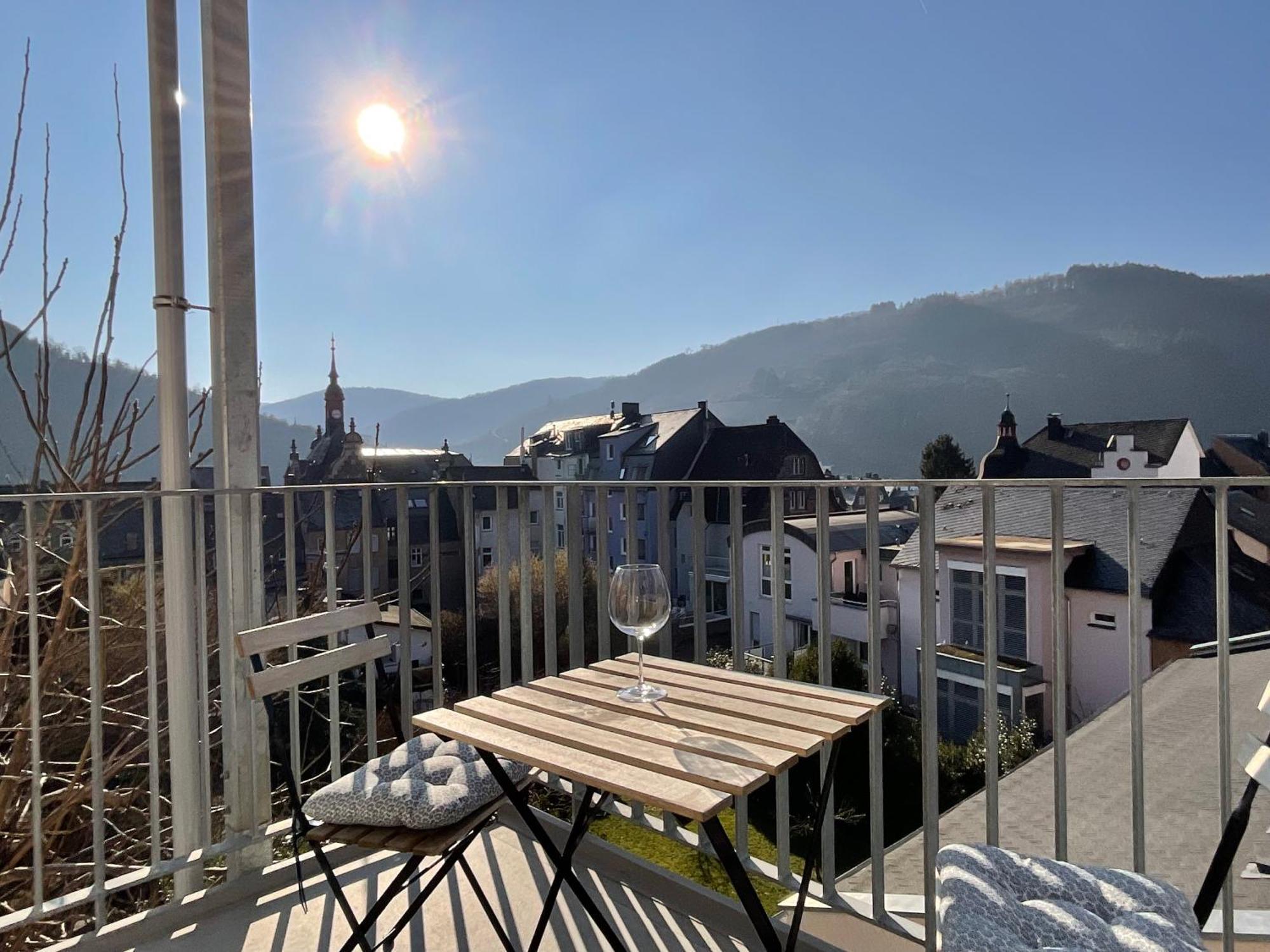 Modernes Apartement Mit Balkon In Toplage! Traben-Trarbach Eksteriør billede